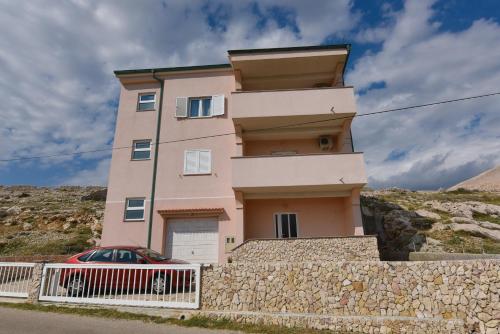Apartments Zakarija
