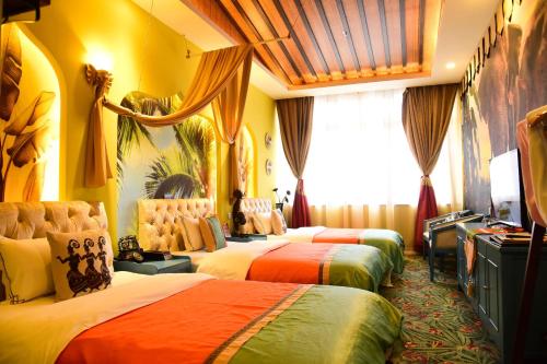 Vegas Cultural Hotel In Chengdu Room Deals Photos Reviews - 