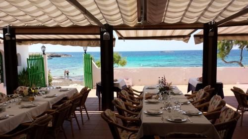 Hostal Restaurante Playa - image 11
