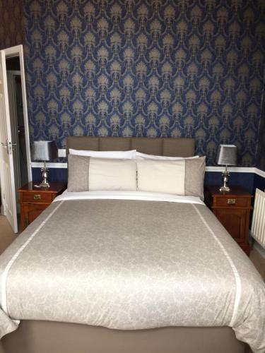 B&B Portrush - Albany Lodge - Bed and Breakfast Portrush