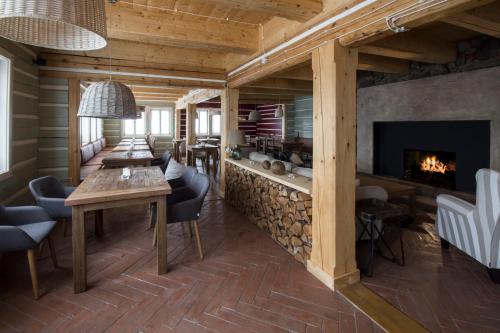 Restaurant, Hotel Bouda Helena in Krkonossky National Park
