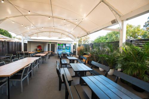 Boatrowers Hotel Stockton