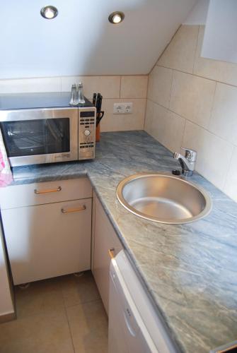 Parahotel - image 2