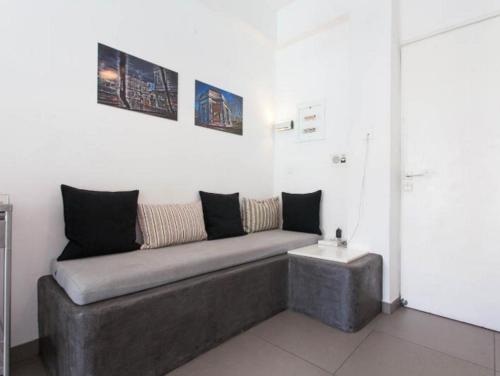 Acropolis Charming Apartment with Large Balcony - DM17, Atény (fotografie 9)