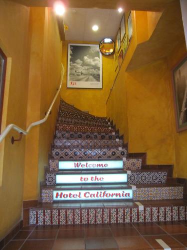 Hotel California - image 14