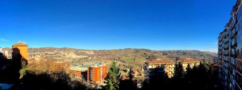 Tourist Hotel - image 5