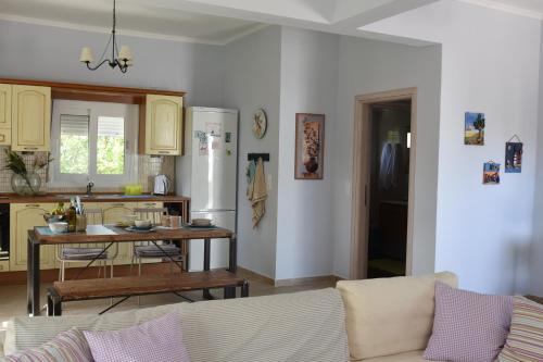 Dimitris' & Valentina's Home, Plakias (photo 6)