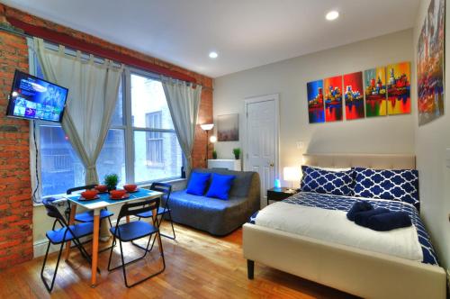 Hello Broadway - image 7