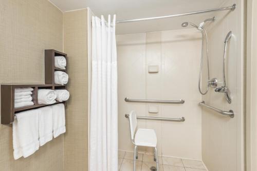 Wingate by Wyndham Springfield - image 12