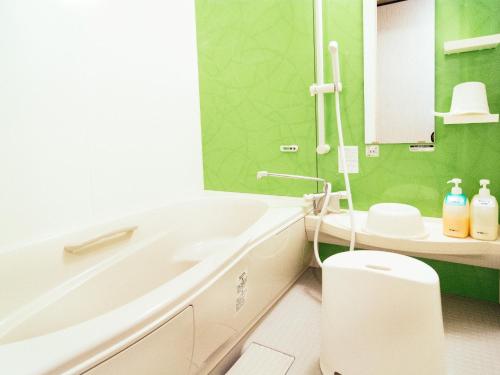 room detail thumbnail 1