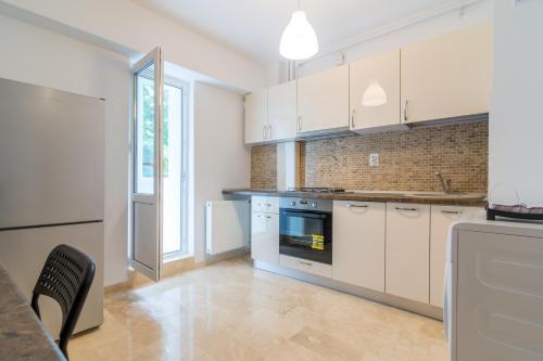Modern Studio Close to Iancului Metro with WiFi 4