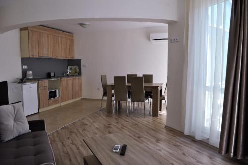 Zevs Residence - image 5