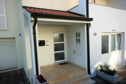 Apartment Bela