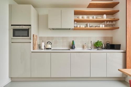Lake View Apartment Amsterdam, Амстердам (фото 3)