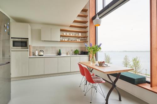 Lake View Apartment Amsterdam, Амстердам (фото 5)