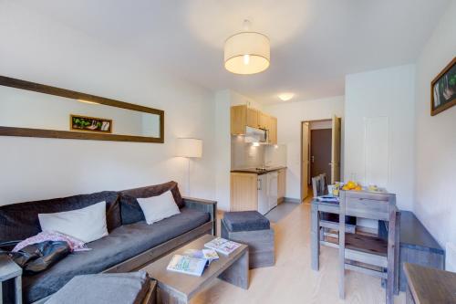 مطبخ, فاكانسيول - لي جاردان دو بالنيا (Vacanceole - Les Jardins de Balnea) in Loudenvielle