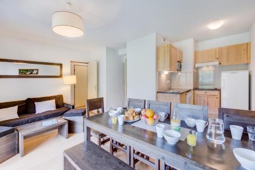 مطبخ, فاكانسيول - لي جاردان دو بالنيا (Vacanceole - Les Jardins de Balnea) in Loudenvielle