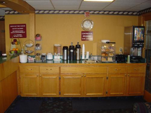 Wakota Inn and Suites in Cottage Grove, USA