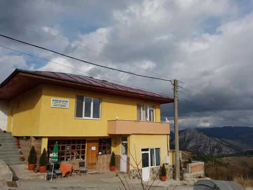 Guest House Chala - image 2