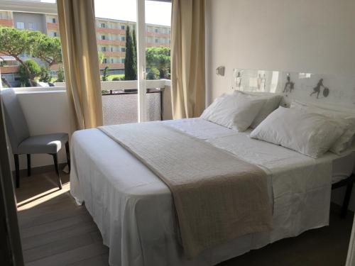 Megi San Peter Apartment, Рим (фото 10)
