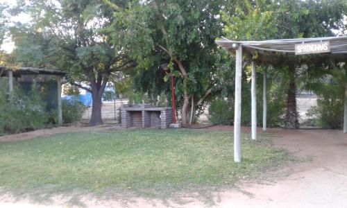 Kalahari Camelthorn Guesthouse and Camping