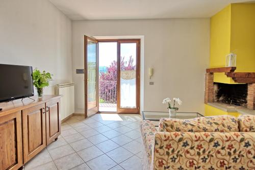 Casale Daniele by PosarelliVillas