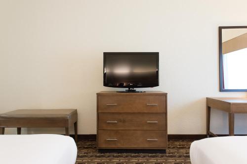 Holiday Inn Express & Suites Walterboro, an IHG Hotel