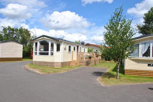 Blue Water Breaks - Dawlish Warren - Accommodation - Dawlish