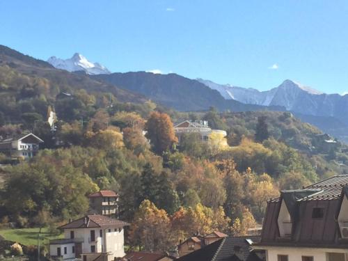  Stile e Tradizione, Ferienwohnung in Saint-Vincent