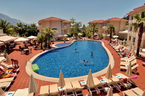 The Blue Lagoon Deluxe Hotel The Blue Lagoon Deluxe Hotel is conveniently located in the popular Oludeniz City Center area. The property features a wide range of facilities to make your stay a pleasant experience. Service-minded 