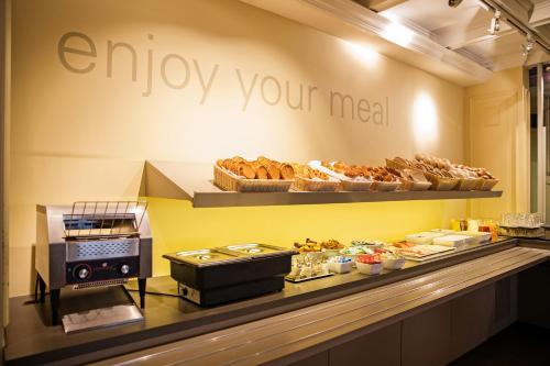 Antwerp Harbour Hotel - image 8