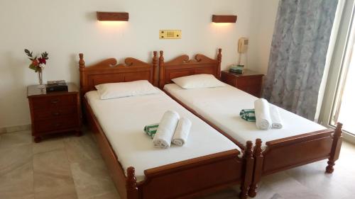 Hotel Theris