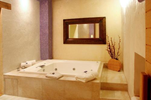 Casona de la Republica Hotel Boutique & SPA – Querétaro, TX