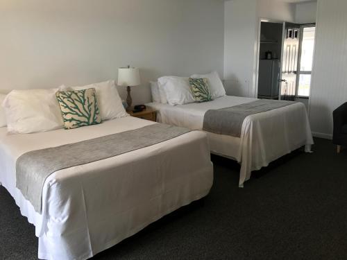 The Three Seasons Resort – Dennis Port, MA