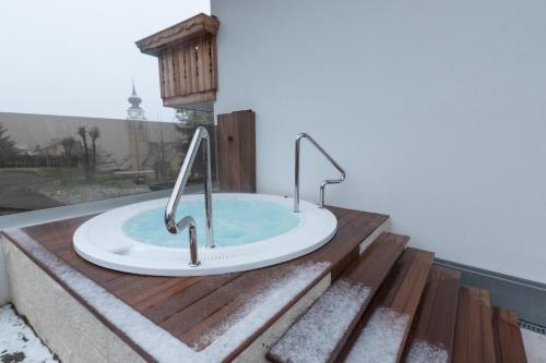 Pension Garden Hotel - image 7
