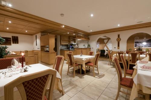 Pension Garden Hotel - image 9