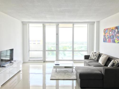 Apartments OP by Design Suites Miami