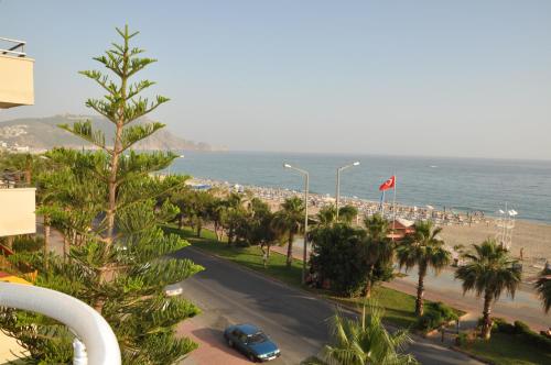 Kleopatra Celine Hotel - image 4