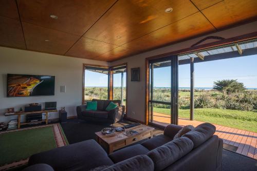 Iekārtas, Koru Beachfront Holiday Cabins & Hot Tub in Barrytown