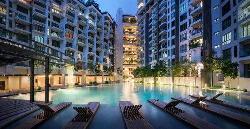 Skyview Univ360 Place Facing Mines Lake Skyview Univ360 Place Facing Mines Lake