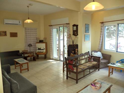 Poseidon Hotel - image 8
