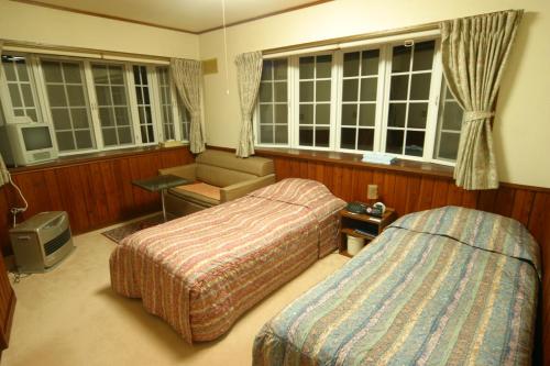 Yumekiko Ideally located in the prime touristic area of Naganohara, Yumekiko promises a relaxing and wonderful visit. Offering a variety of facilities and services, the hotel provides all you need for a good n