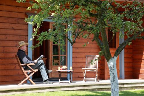 Logis - Hôtel & restaurant Les Trois Fontaines (Logis - Hotel & restaurant Les Trois Fontaines) in 埃丹