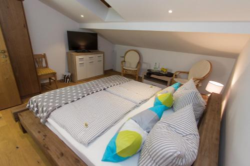 Double Room with Private External Bathroom - Attic