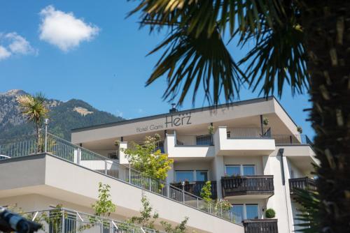 Hotel Garni Herz – Tirol Village, MS