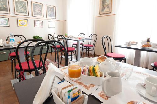 Hotel Gardenia - image 4