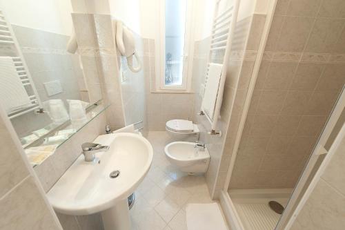 Hotel Gardenia - image 2
