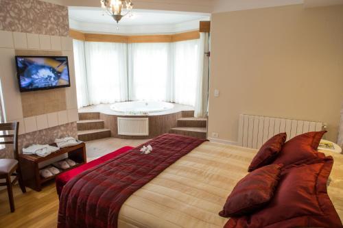 Suite Romantic room in Carballo Hotel & Spa
