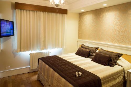 Standard Double or Twin Room with Garden View image 5