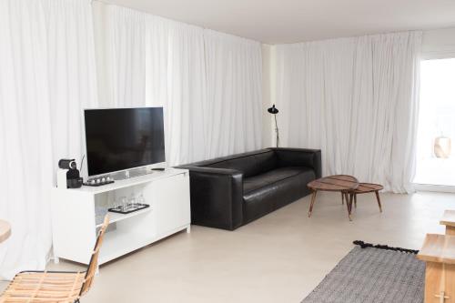 Deluxe Junior Suite with Sea View image 7